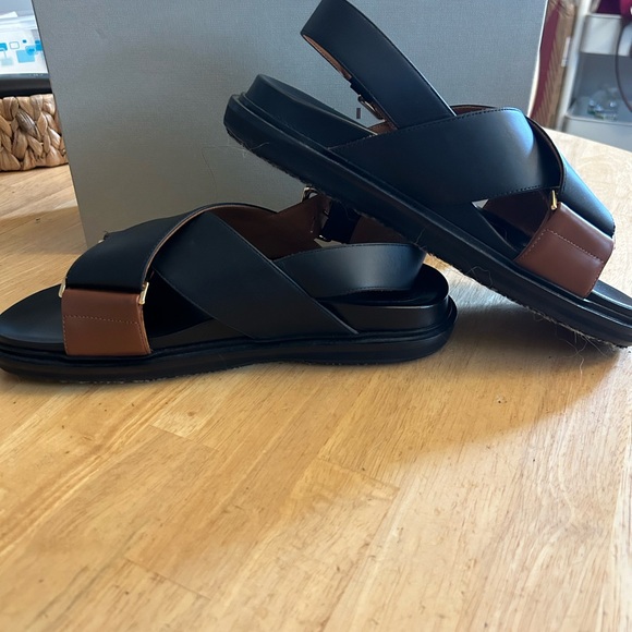 Marni Fussbelt Sandals - Picture 7 of 14